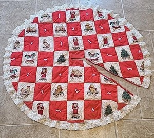 Vintage Christmas Tree Skirt Quilted Patchwork Hand Sewn Crotcheted Lace Edge