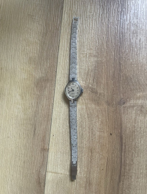 Tutima Damen Armbanduhr 17 Rubis Incabloc Handaufzug Metallband silber