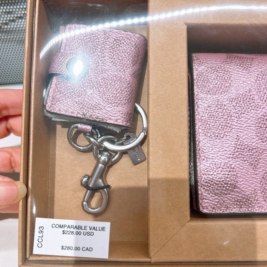 NWT Coach Boxed Snap Wallet + Picture Frame Charm CW950 star/ccl93