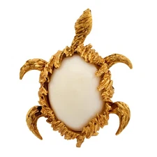Chaumet Paris angel skin coral 18k yellow gold turtle brooch