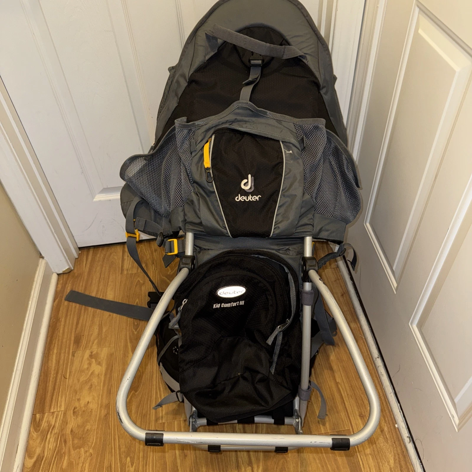 Deuter Kid Comfort 3 Hiking Backpack Child Carrier w/ Retractable Sun Hood