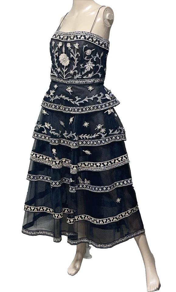 Платье Oscar de la Renta осень 2019 подиум черное золото вышивка тюль США 12 - Изображение 4 из 4