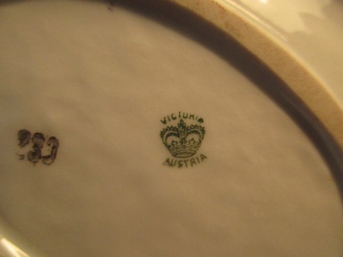 Gravy Boat Attached Plate. Victoria - Austria Germany Purple - Lavender Flowers - Picture 2 of 9