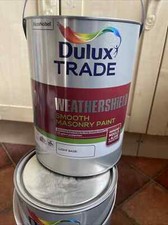 Image of 2.5l, 5l Dulux Trade Weathershield Smooth Masonry Paint - All base,magnolia