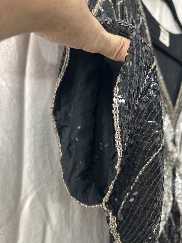 Mariposa Vintage Años 70 Negra 100% Seda Lentejuelas Talla M Año Nuevo Beyoncé Eras Glam Foto 2 de 4