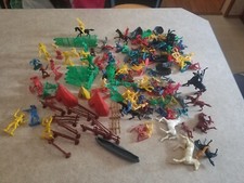 Vintage Lot 175 Plastic Cowboys Indians Soldiers Horses Canoe Etc Tim Mee. E11