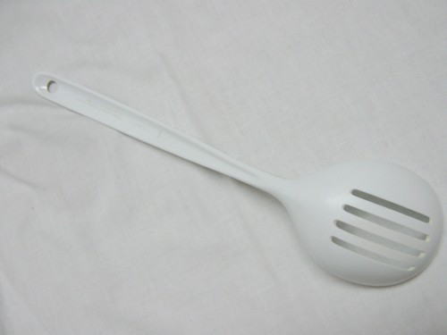 COPCO WHITE MELAMINE SLOTTED STRAINING COOKING STIRRING SPOON UTENSIL - Picture 4 of 7
