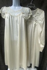 Vintage Henson Kickernick Peignoir Set Gown Robe Lace Ribbon Floral Bridal
