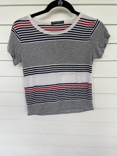 Brandy Melville Crew Neck Crop T-Shirt 