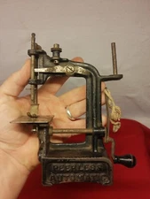 Antique 1896 Smith & Egge Peerless Automatic Childs Sewing Machine Cast Iron HTF
