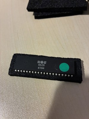   CHIP MOS 6526 4184 CIA   Commodore C64 / C128 / SX-64 / 1570 / 1571   TOP  