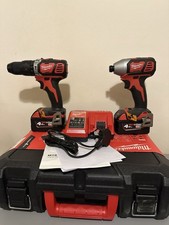 Milwaukee M18 BPP2Q-402C 18V 2 x 4.0Ah Li-Ion RedLithium  Cordless Twin Pack NEW