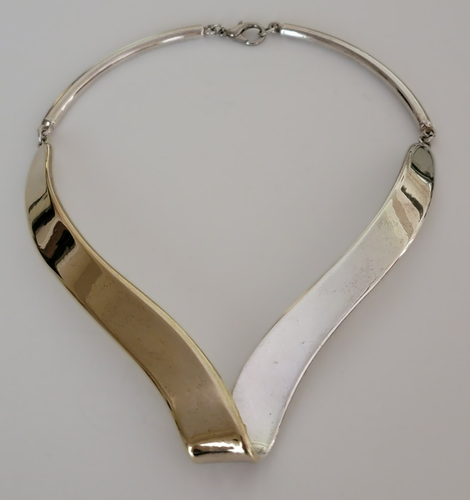 Vintage Modernist sterling silver M VISMONSKI (Israel) V-shaped choker necklace - Picture 7 of 13