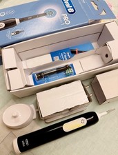 Oral-B Pro Series 1 Oscillating Electric Toothbrush Black/White w/ Charger