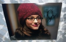 Kat Dennings Signed 8x10 Photo Thor 2 Broke Girls