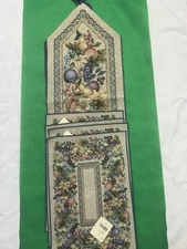Table Runner 13x72 And 4 Matching Placemats 18X13. NWT. 2T