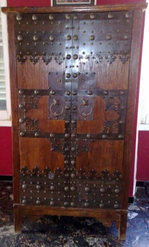 Armadi d'antiquariato