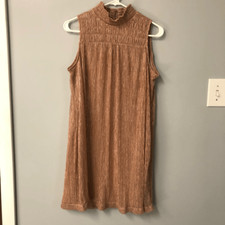nine west party dress shift pleated mock neck pink and gold metallic size small