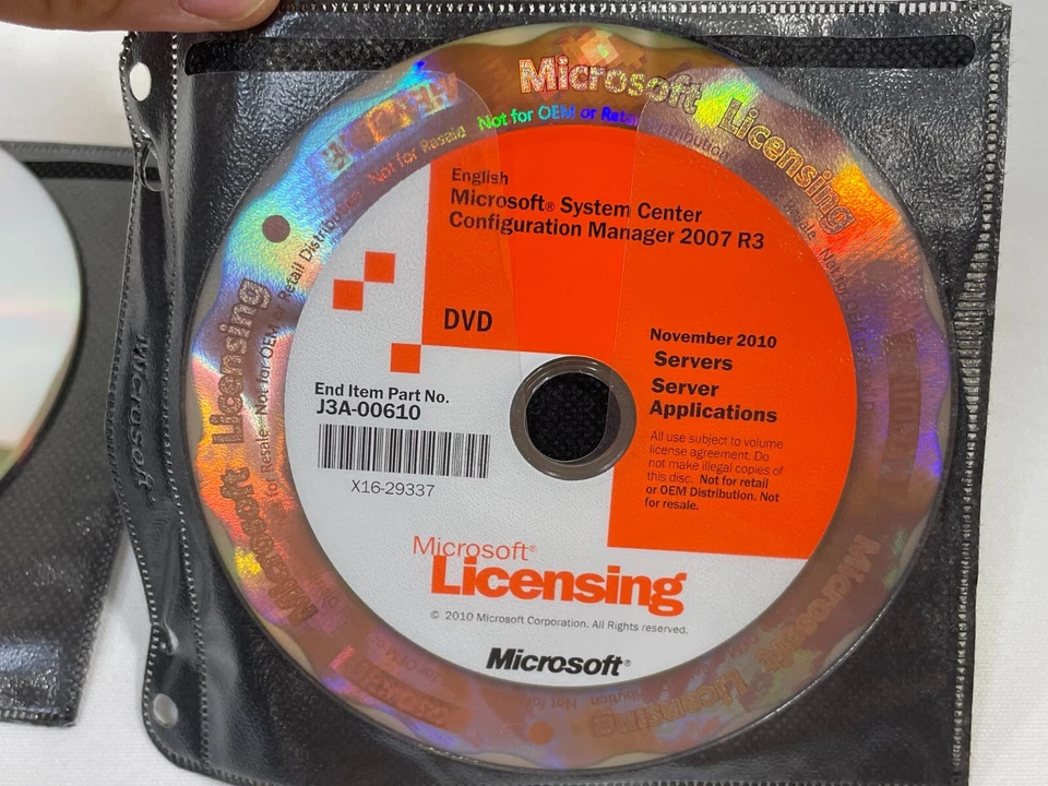 Microsoft System Center Configuration Manager 2007 R3 Juego de DVD de 2 discos PC con Windows Foto 4 de 4