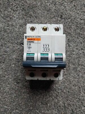 Merlin Gerin MCB 32 AMP dreipoliger 3 Phasen Schutzschalter Typ C32 C60HC32 25676
