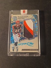 2017 Panini Spectra - Radiant Rookie Patch Signatures Joe Mixon /50