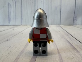 Lego # 10223 ~ Castle Kingdoms Lion Knight Minifigure - cas501