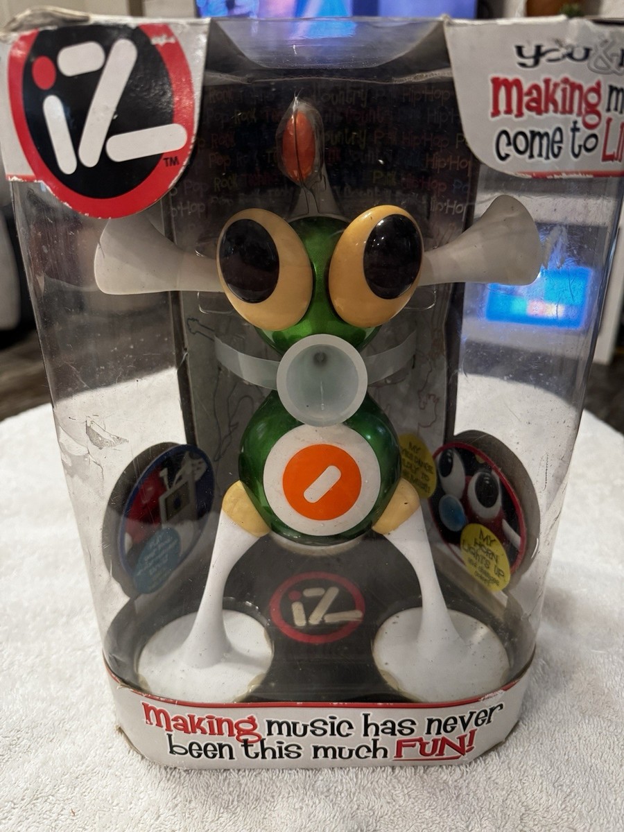 2005 Zizzle iZ Green 11” Alien Interactive Music MP3 iPod Speaker