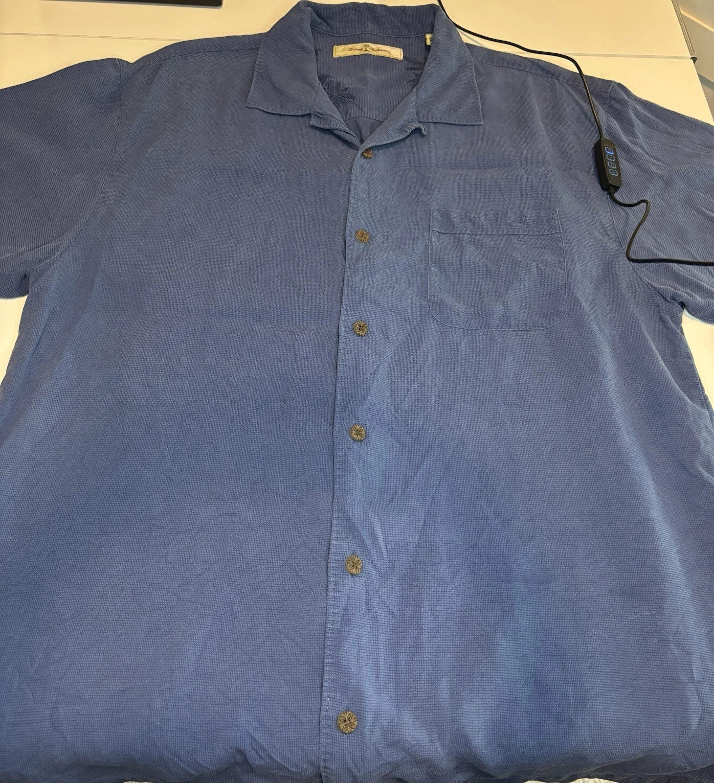 Tommy Bahama Shirt Men Medium Blue Solid 100% Silk Button Up Hawaiian Vacation