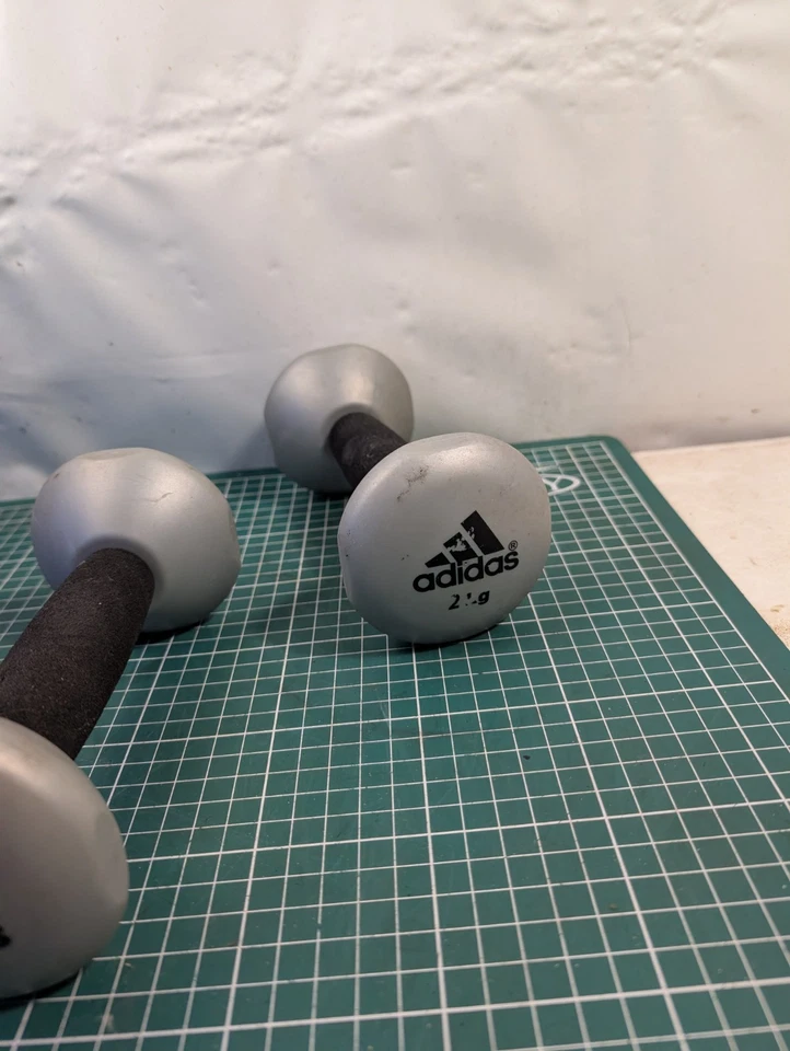 Adidas Dumbbells Hand Weights Gym 2x 2kg, photo 4 of 5