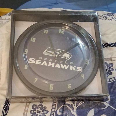The Memory Company Seattle Seahawks Round Wall Clock Black Analog Quartz Battery