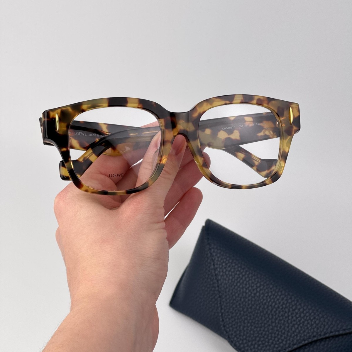 New Loewe LW50091F 056 Tortoiseshell Acetate Square Glasses Gold Logo Authentic LOEWE ANAGRAM LW50091F 056 Brown Havana Square Eyeglasses  main image 2