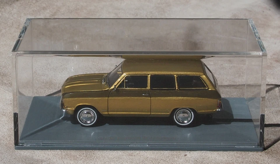 1:43 Opel Kadett B Caravan von Neo  Gold   Exklusiv für ModelcarWorld  1:300 - Bild 2 von 4