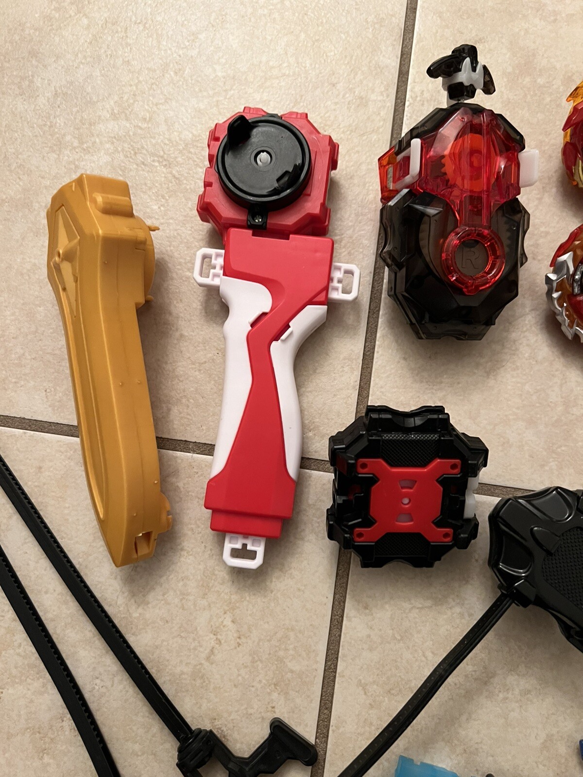 Beyblade Lot Of Mixed Parts RARE (L)