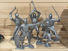 Vintage 1964 Louis Marx  Co 6  Plastic Toy Medieval Knights Set Of 5 1 Damaged