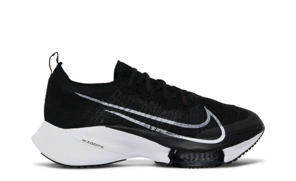 Preços baixos em Nike Air Zoom Tempo NEXT% Flyknit Black White | eBay