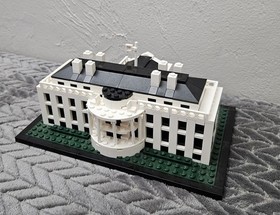 LEGO Architecture White House 21006 with Box & Manual 98% Complete Please Read 