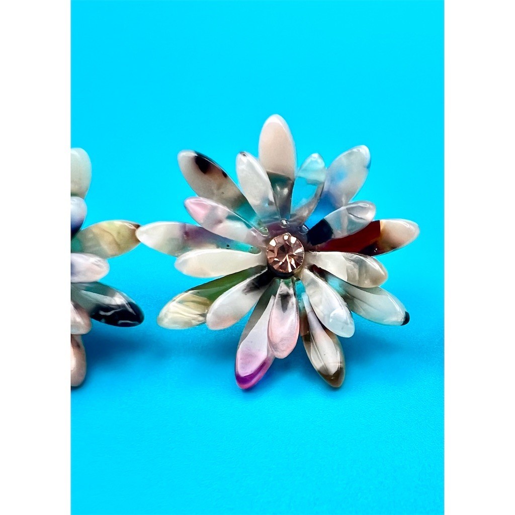 Multicolor Marbled Flower Cluster Stud Earrings R… - image 3