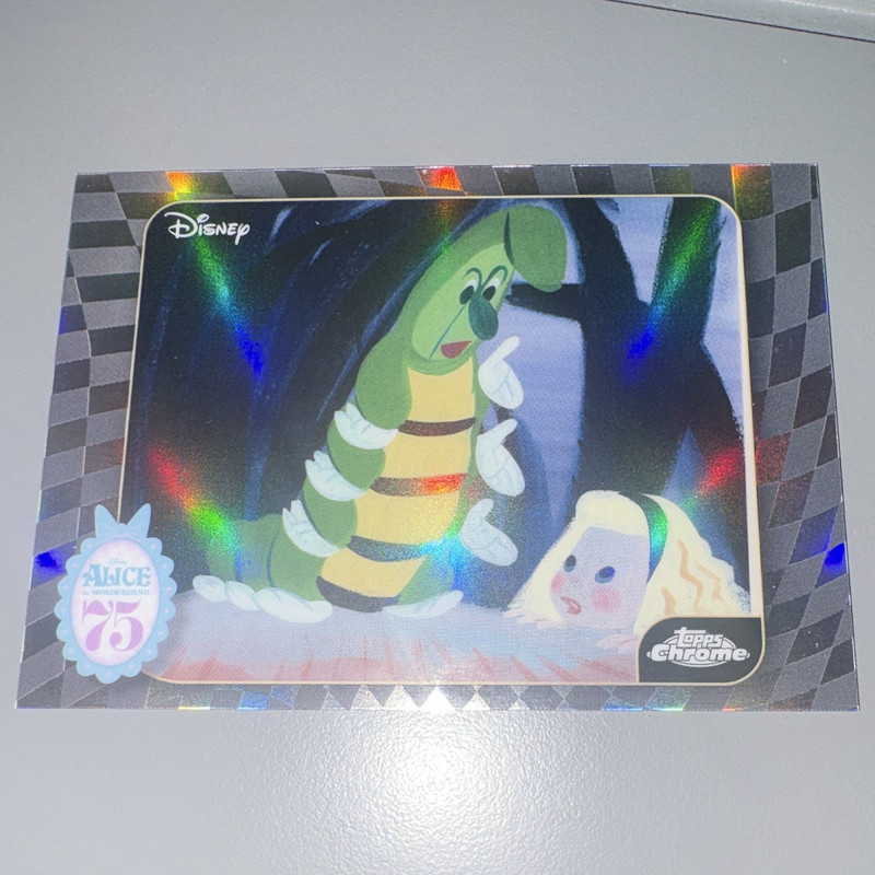 Topps Topps Chrome Disney Alice in Wonderland Alice Caterpillar AW-8 Insert