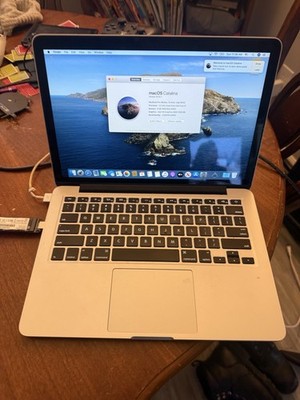 MacBook Pro 13-inch Early 2013 Core I5 2.6 GHz Processor with 8GB RAM