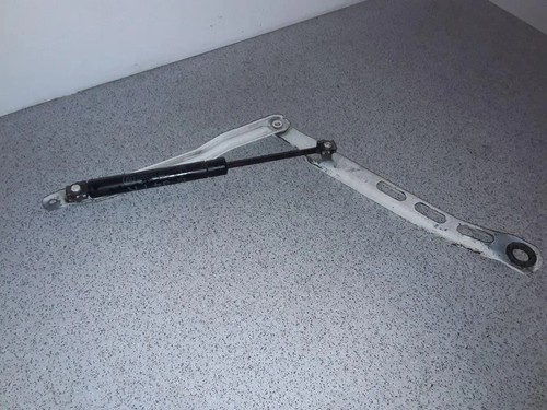 BMW 5 E34 Motorhaubenscharnier vorne links 41611928563 2.50 Petrol 33748181