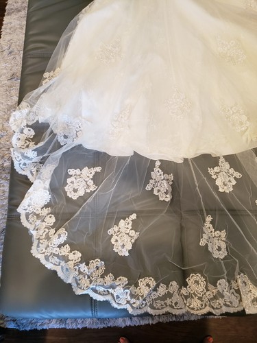 Galina Signature Women's Bridal Gown Sweetheart Strapless Ivory Size 6 - Picture 12 of 13