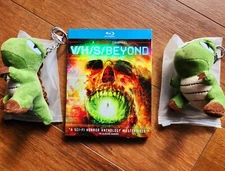 V/H/S/BEYOND (Blu-ray New) W/ Slipcover & 2 Keychains!) HTF