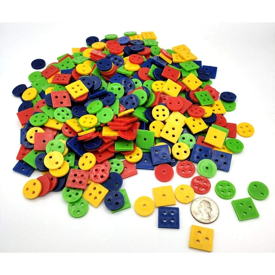 Button Lot Primary Color Vintage 1980s Plastic Squares Circles Crafts 11 Ounces+ - Image 3 of 4