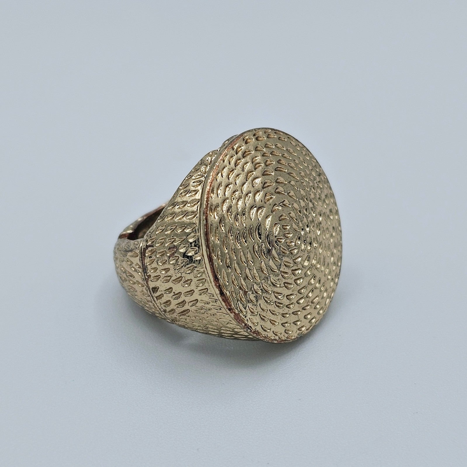 Circle Ring Vintage Stretch Textured Goldtone Fla… - image 3