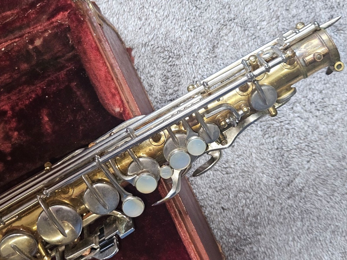 Vintage Buescher Elkhart 21A saxophone, USA, Very Good