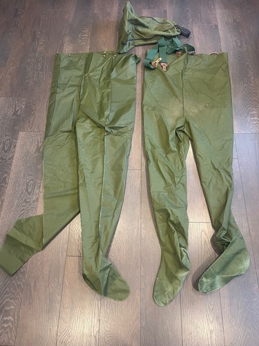 LOT OF 2 VTG Orvis Waders Size XL Green Fly Fishing Nylon Suit w Orvis BAG