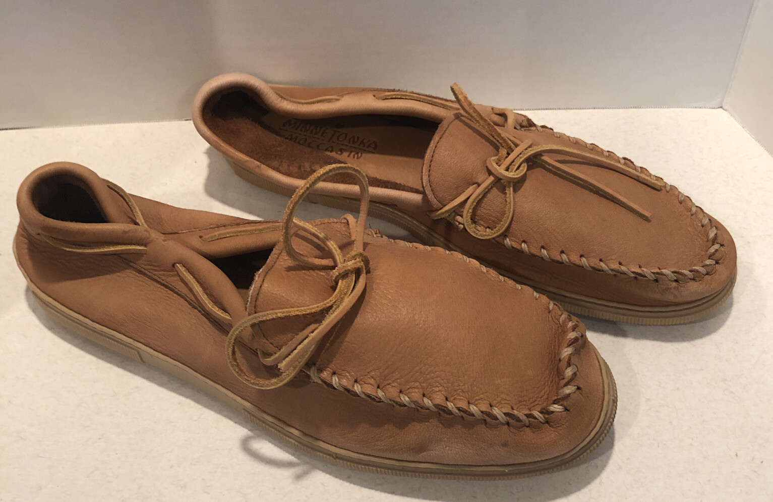 Minnetonka Moosehide Moccasins Mens 14 