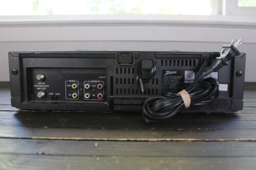 Zenith VRM4220HF VCR VHS Tape Player Video Recorder - Picture 5 of 6