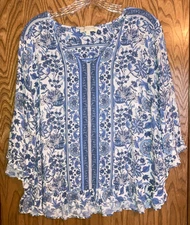 Cynthia Rowley Tunic Blouse Blue White Floral Size 1X Bell Sleeves Ruffles Boho