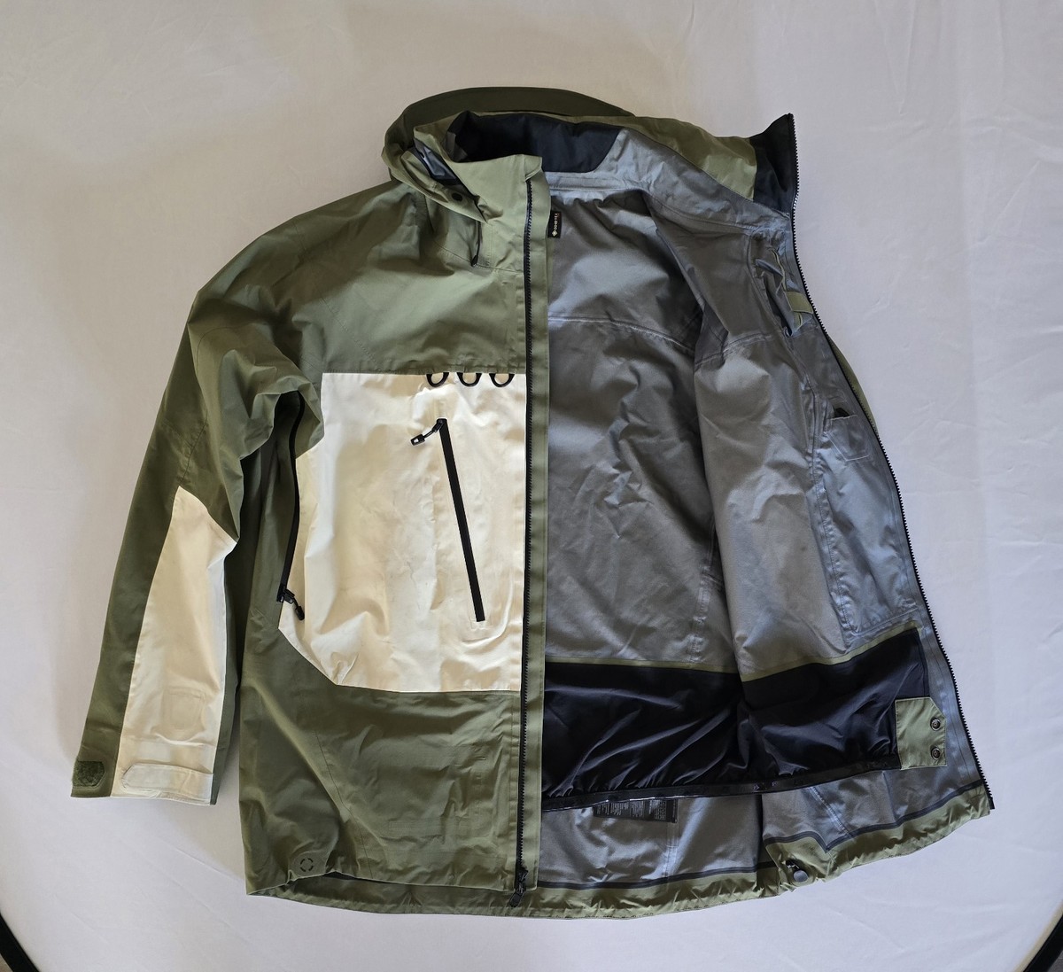 Burton AK457 Fragment Japan GORE-TEX 3L PRO Guide Snowboard Jacket